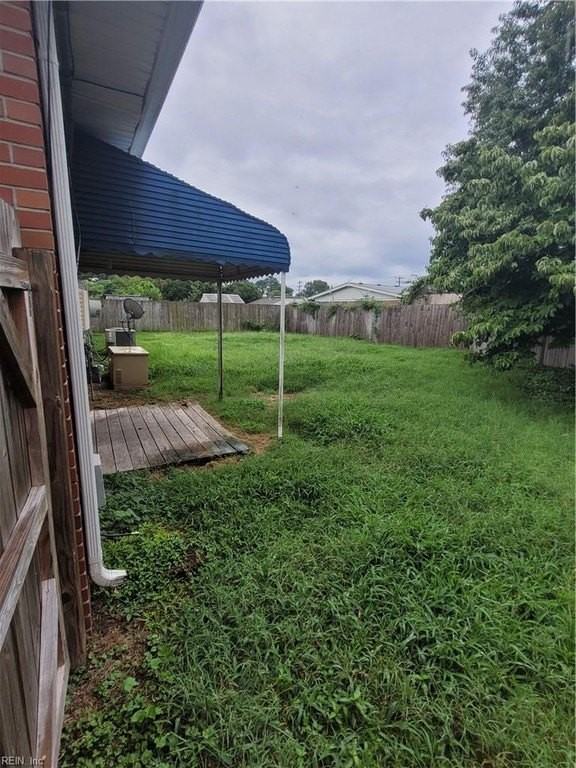 709 Houdon Ln - Photo 2 of 16