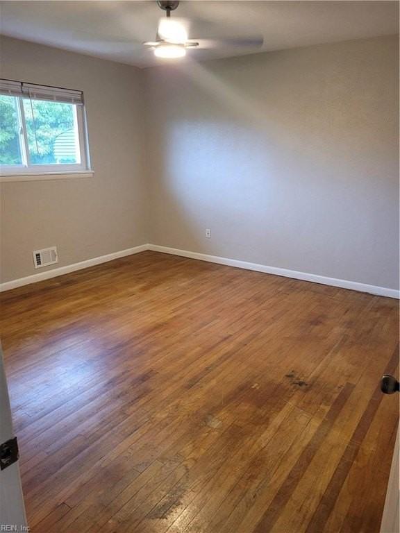 709 Houdon Ln - Photo 5 of 16