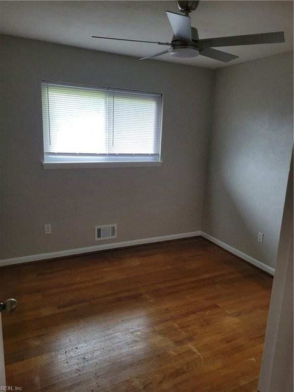 709 Houdon Ln - Photo 6 of 16