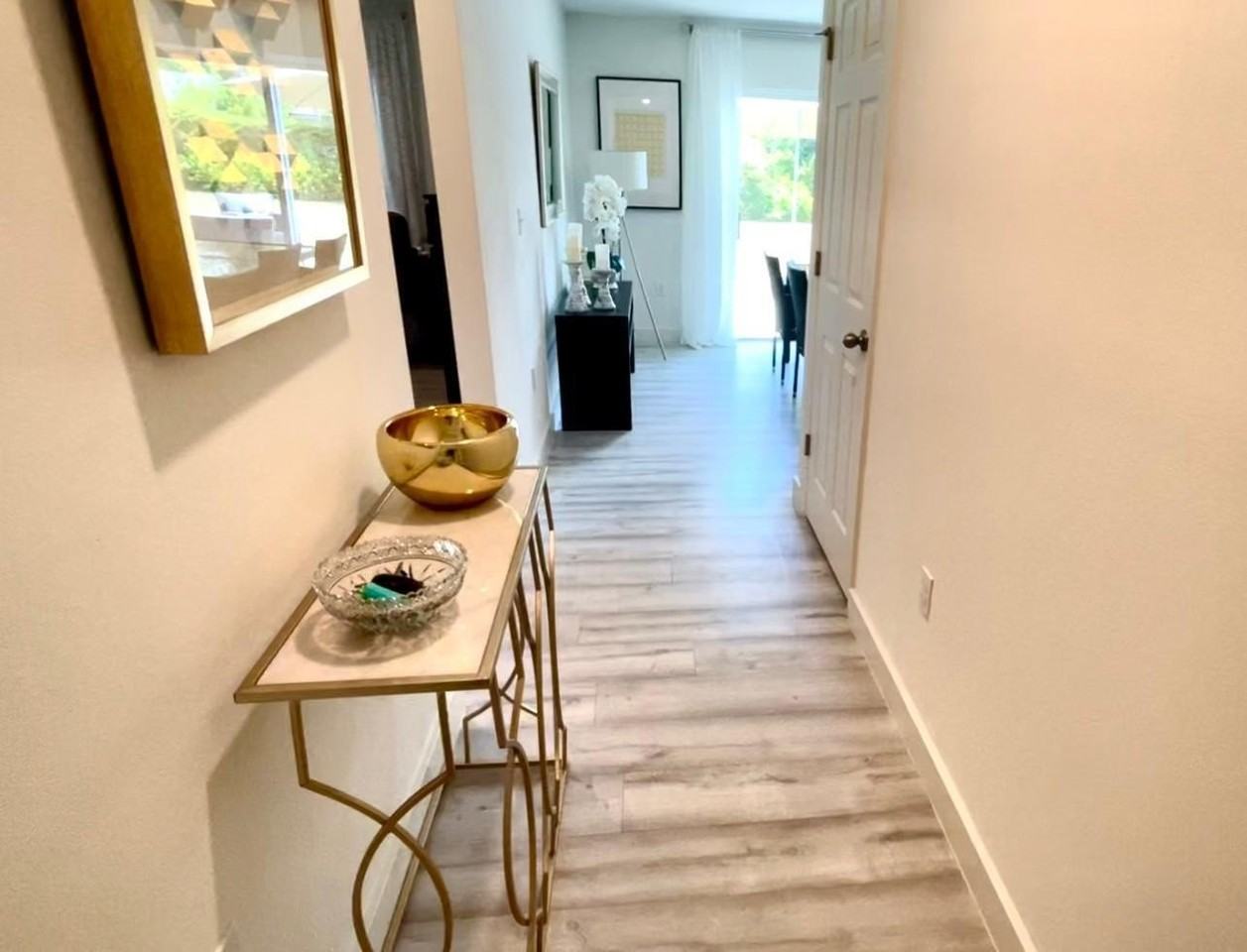 1348 Se Bayharbor St - Photo 3 of 19