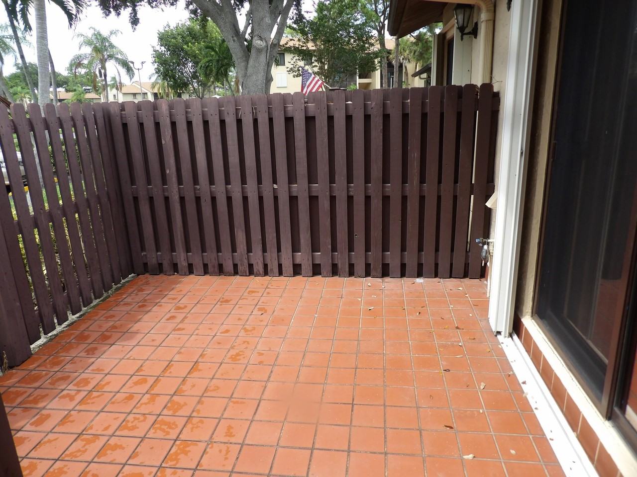 606 Sea Pine Way #D - Photo 7 of 44