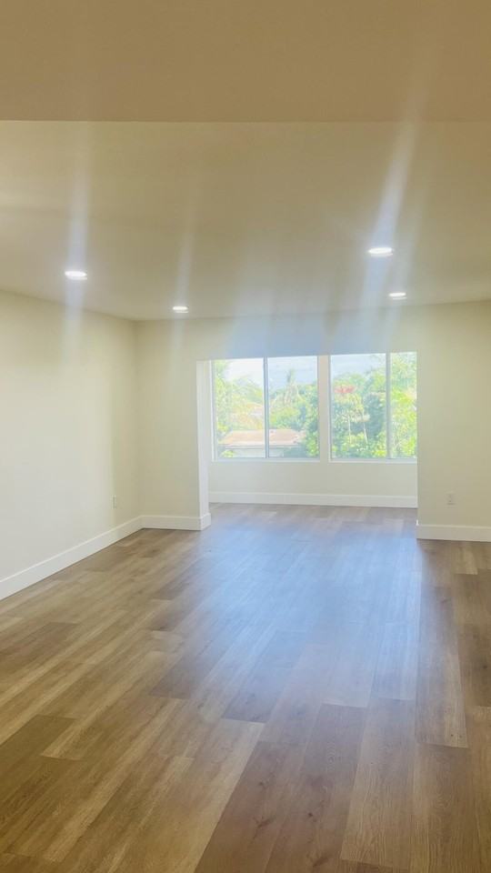 8345 Sunrise Lakes Blvd #304 - Photo 7 of 14