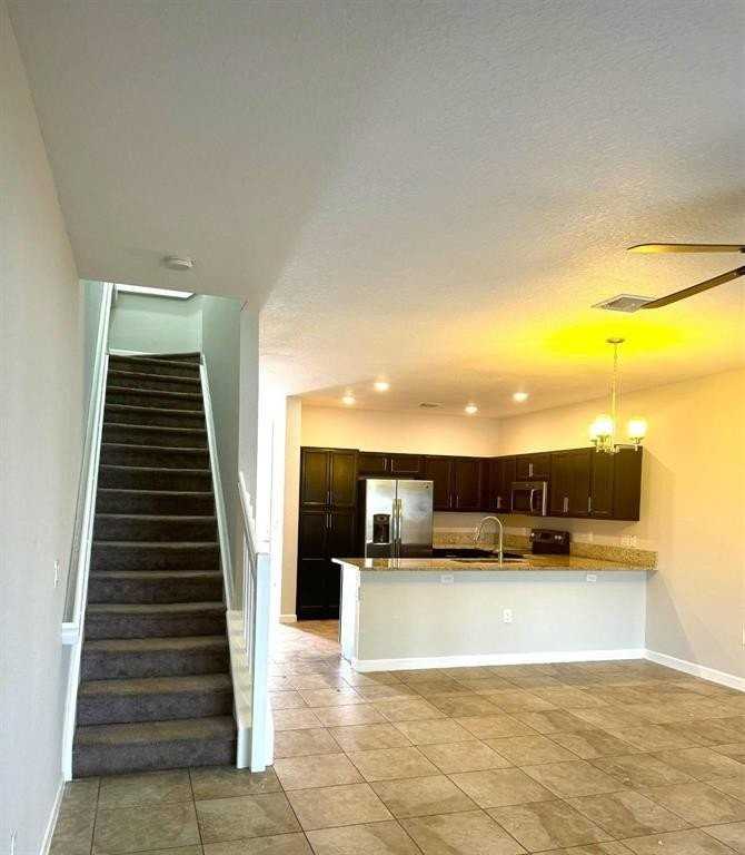 5887 Nw 56th Pl #5887 - Photo 6 of 17