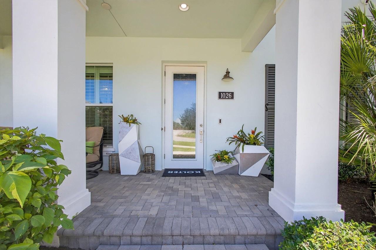 1026 Faulkner Ter - Photo 7 of 50