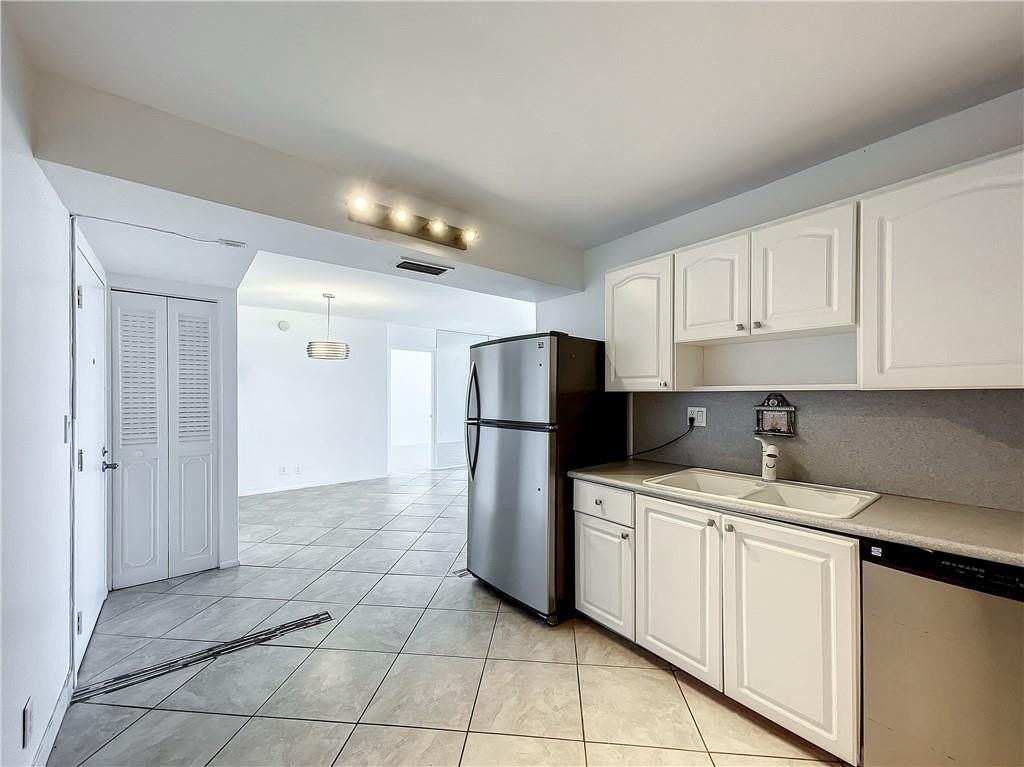 531 N Ocean Blvd #1207 - Photo 7 of 45