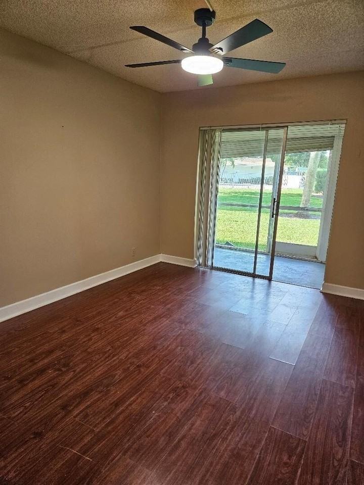 300 Village Green Cir S #114 - Photo 7 of 17