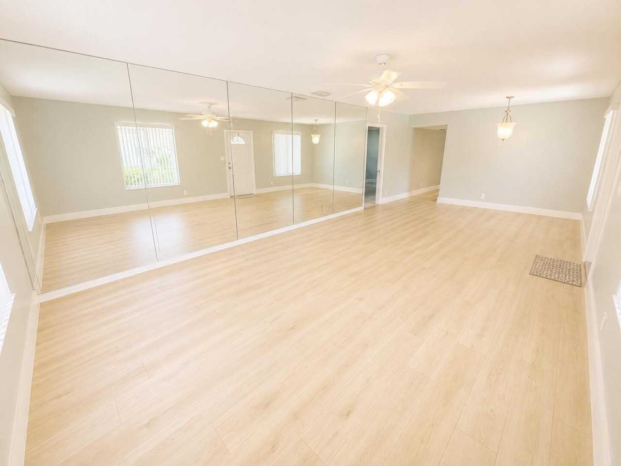 1232 Cabana Rd #1 - Photo 7 of 30