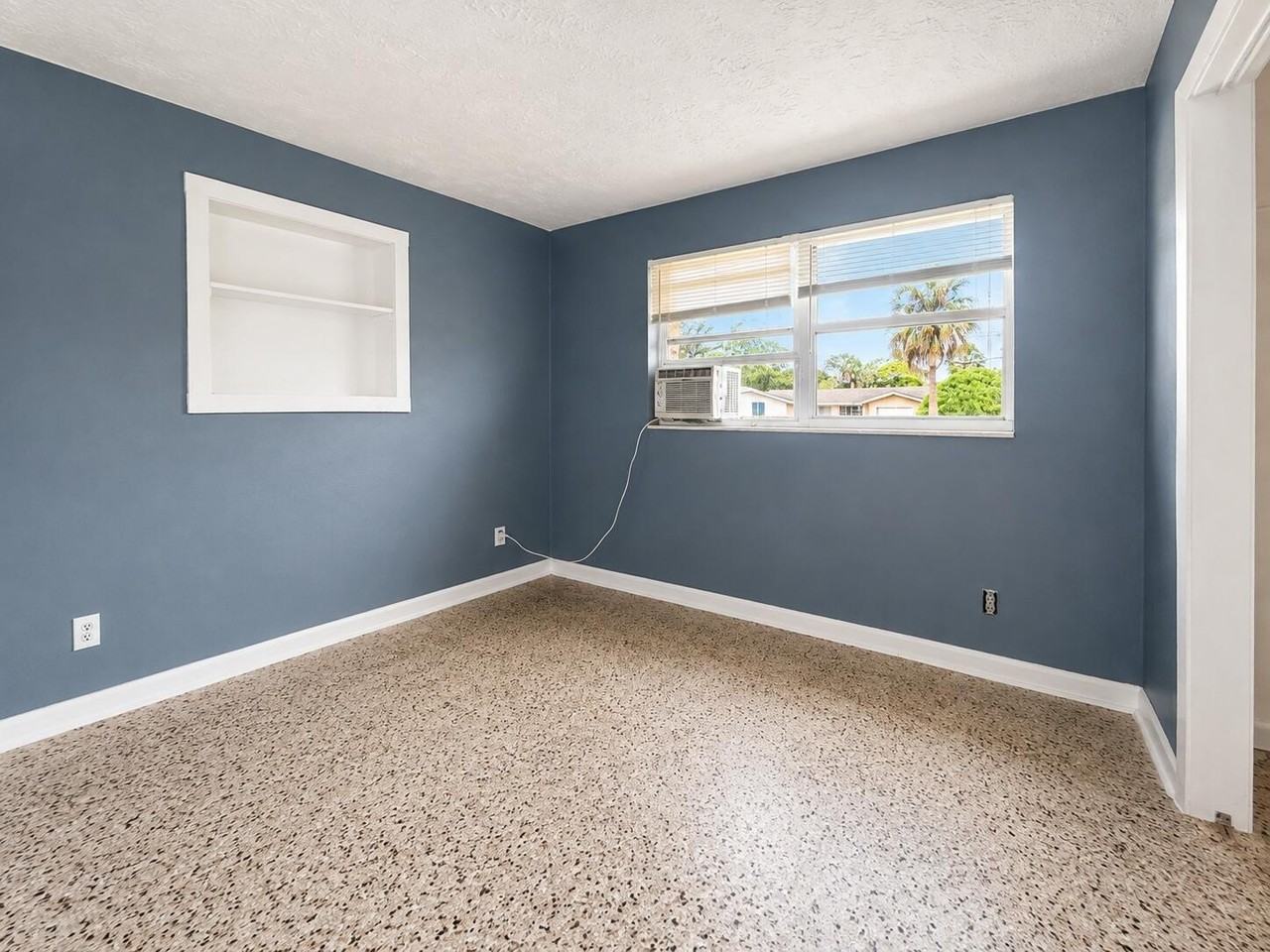 503 Se Flamingo Ave - Photo 7 of 10