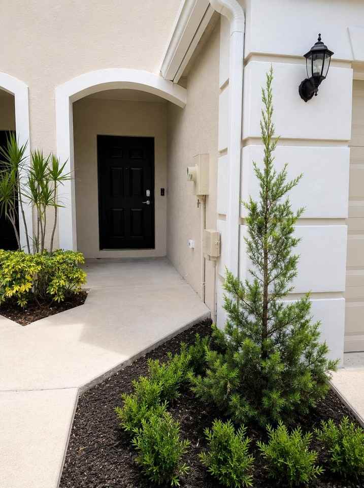 4799 Palmbrooke Cir - Photo 2 of 17