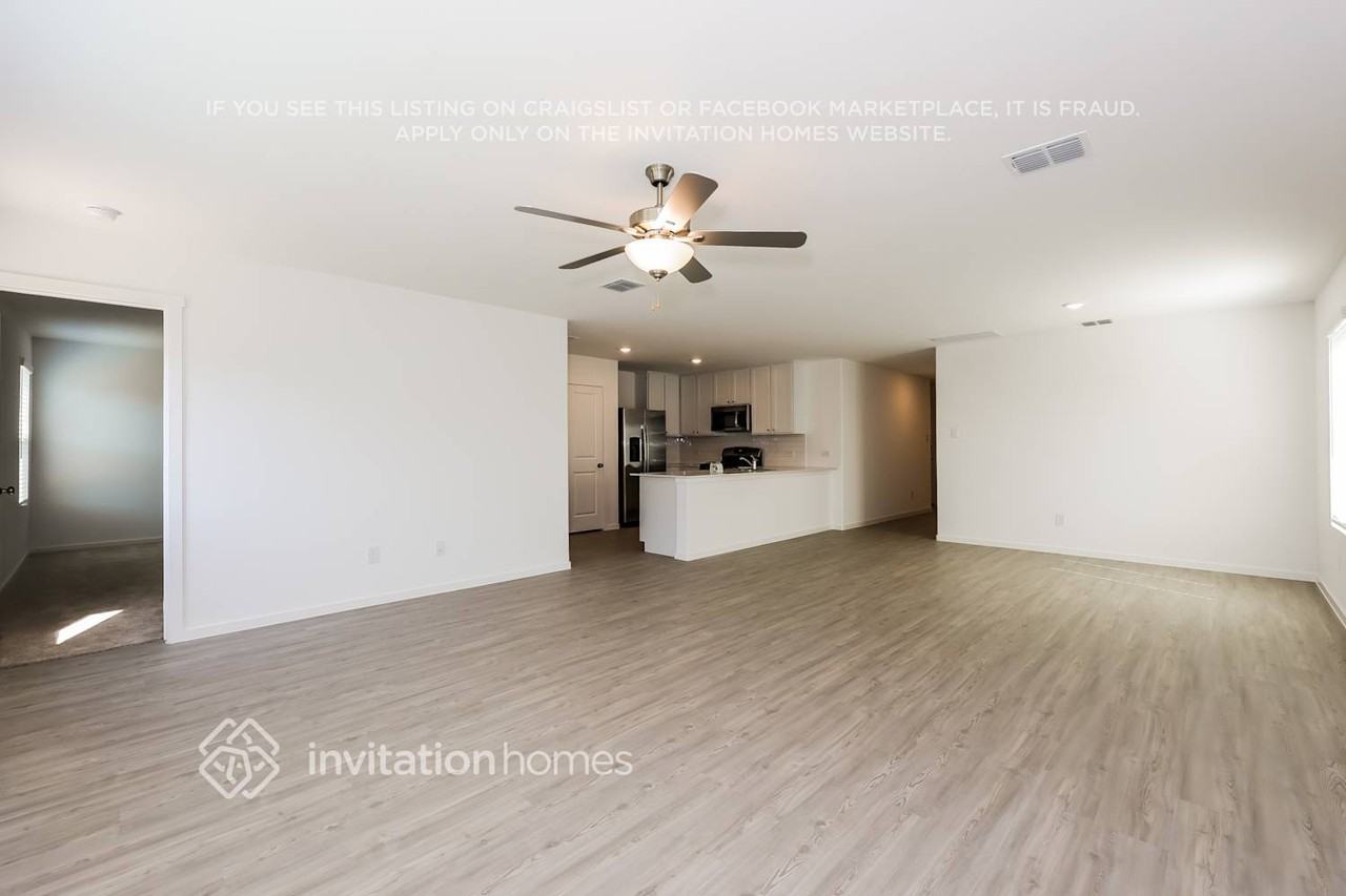 4024 Pleasant Shade Pl - Photo 3 of 15