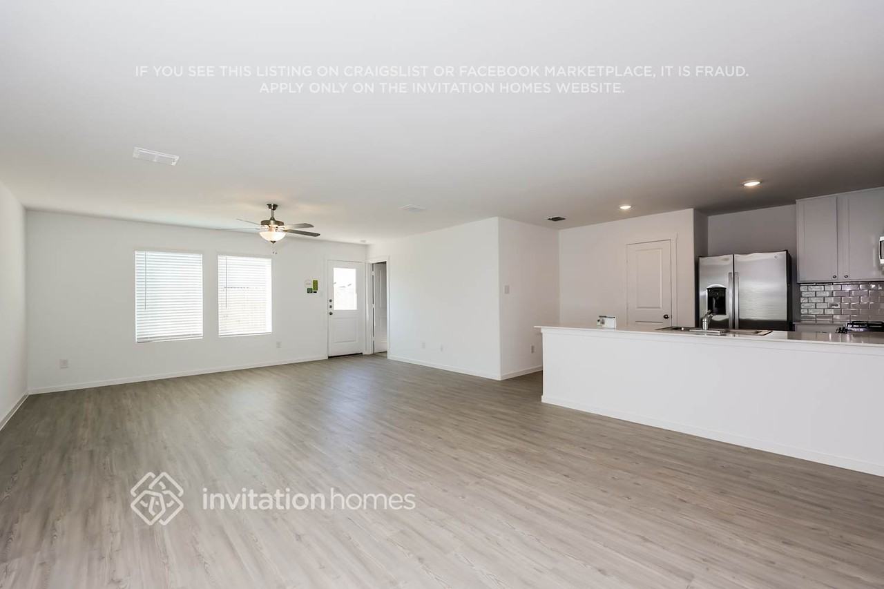 4024 Pleasant Shade Pl - Photo 4 of 15