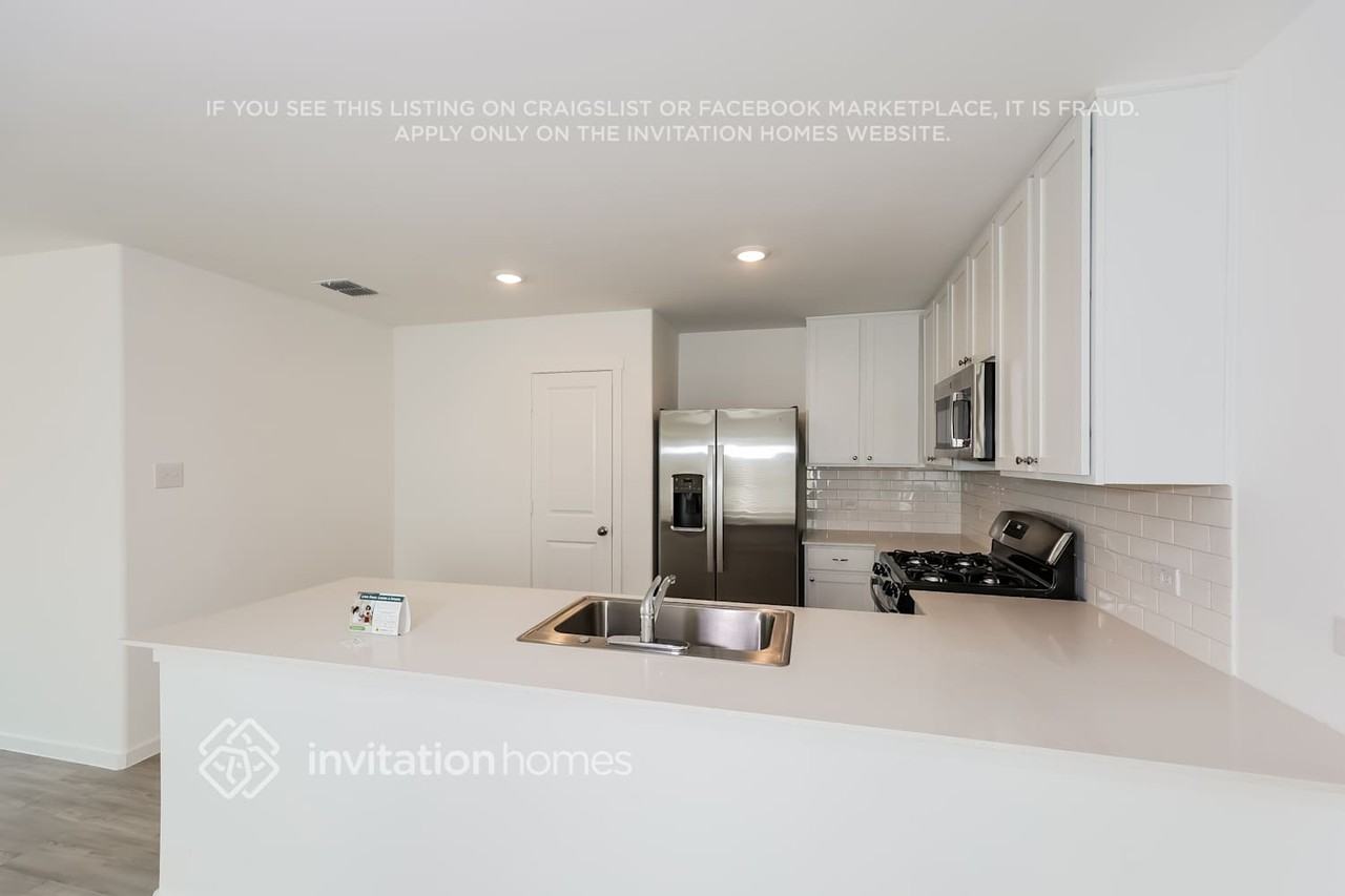 4024 Pleasant Shade Pl - Photo 5 of 15