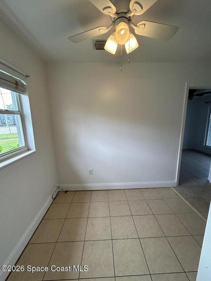 1750 Cowan Dr - Photo 3 of 9