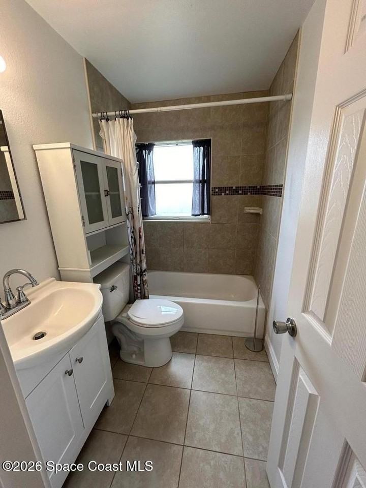 1750 Cowan Dr - Photo 5 of 9