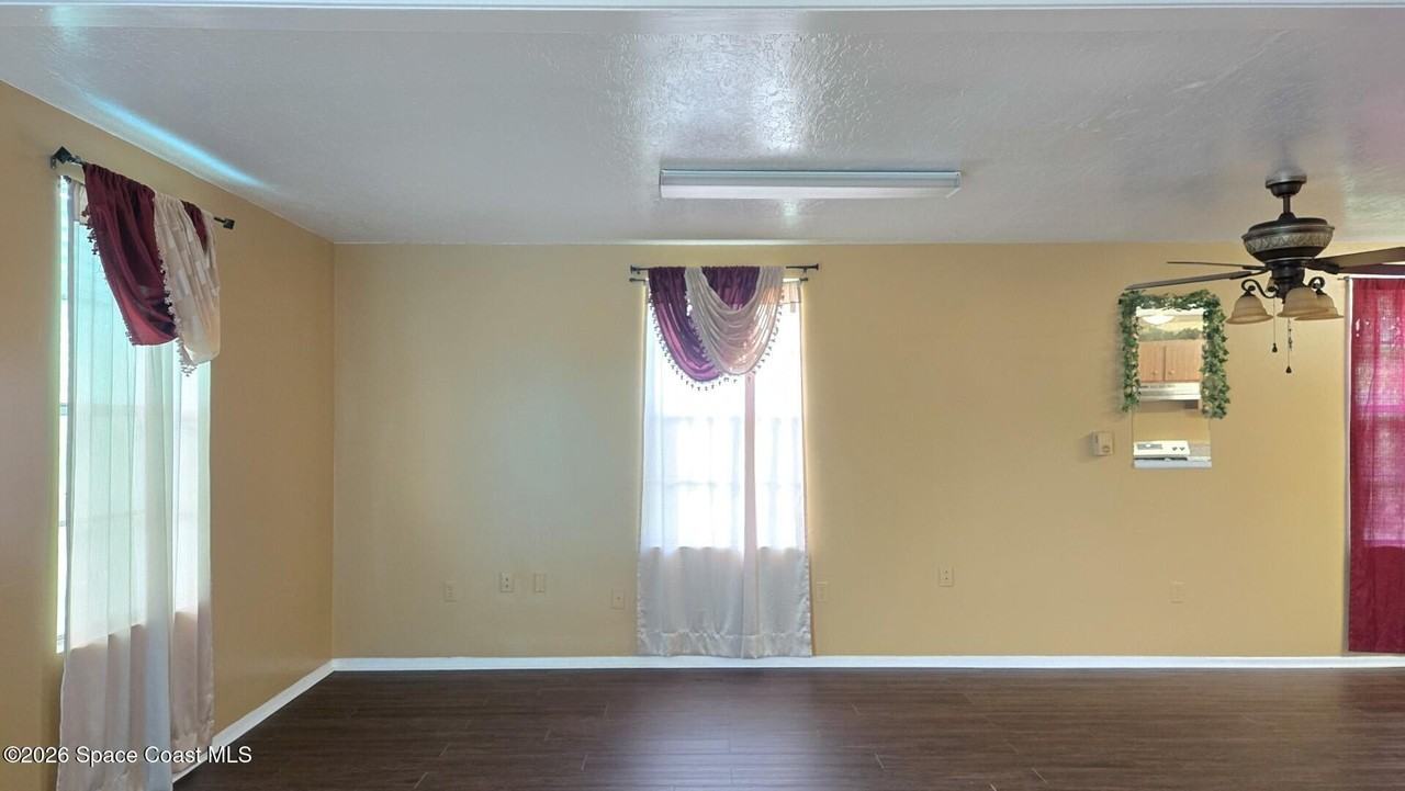 3788 W Railroad Ave - Photo 3 of 21