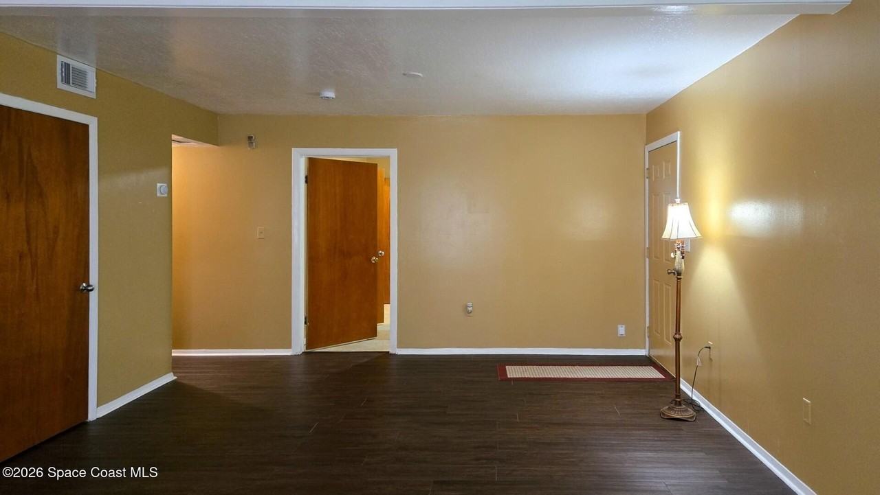 3788 W Railroad Ave - Photo 4 of 21