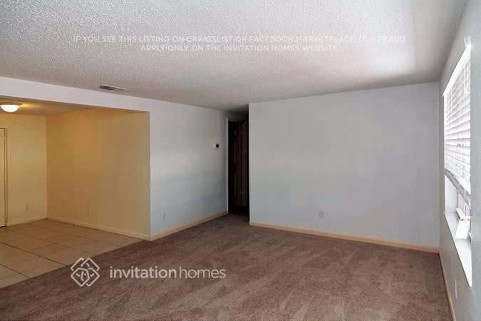 13156 120th St - Photo 4 of 16