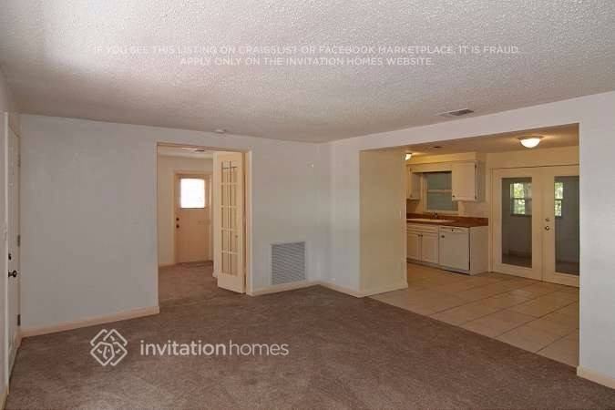 13156 120th St - Photo 6 of 16