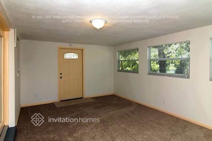 13156 120th St - Photo 2 of 9