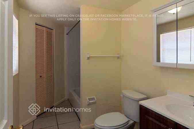 13156 120th St - Photo 6 of 9