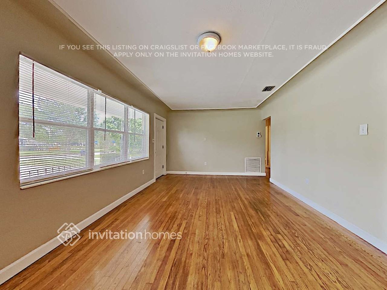 3930 30th Ave N - Photo 3 of 15