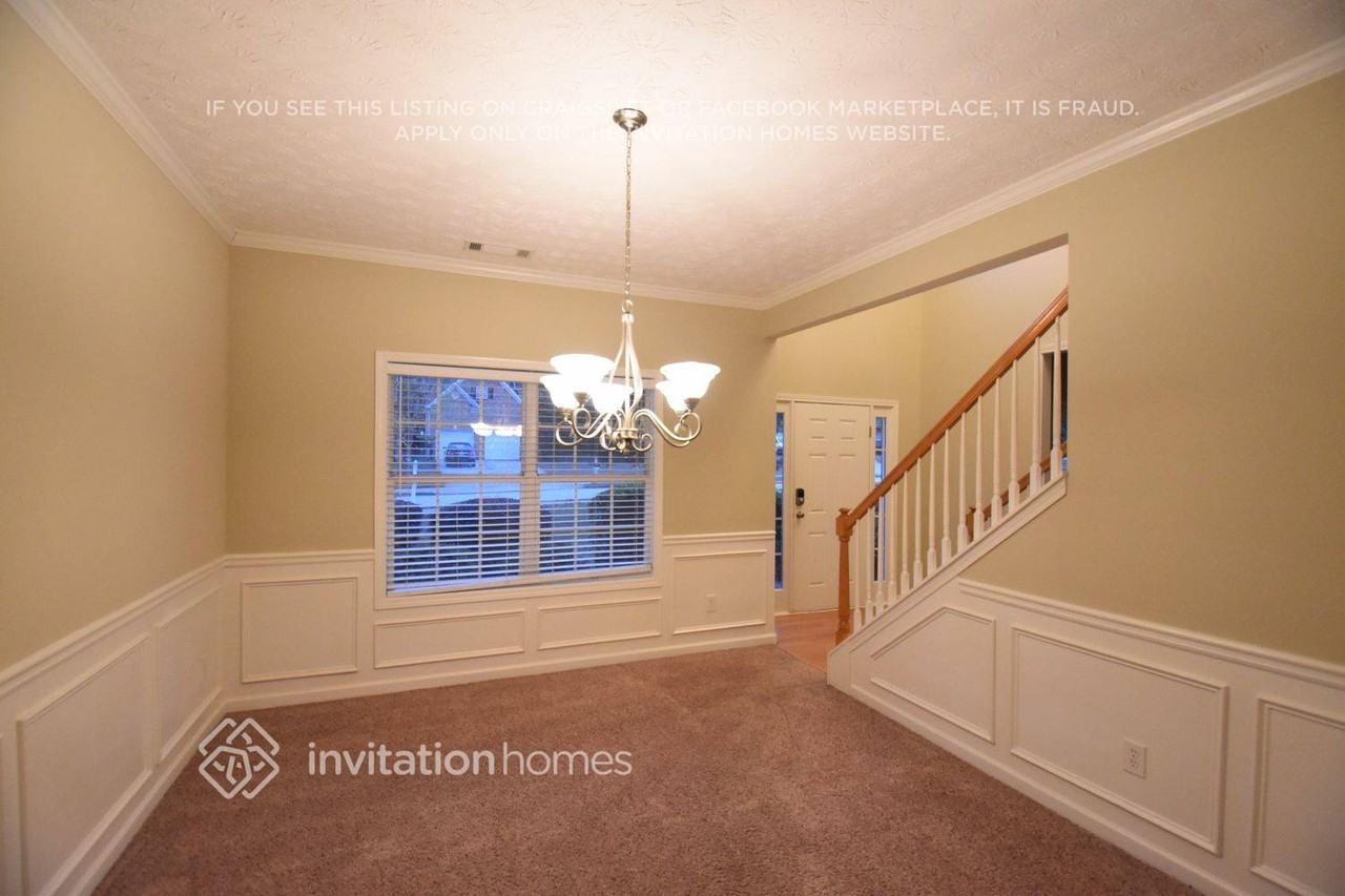 333 Interlake Pass - Photo 6 of 11