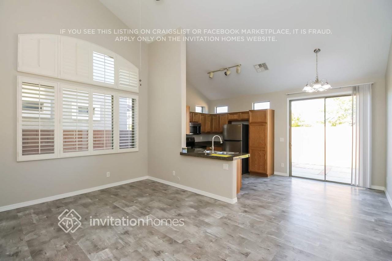 9912 E Escondido Ave - Photo 2 of 16
