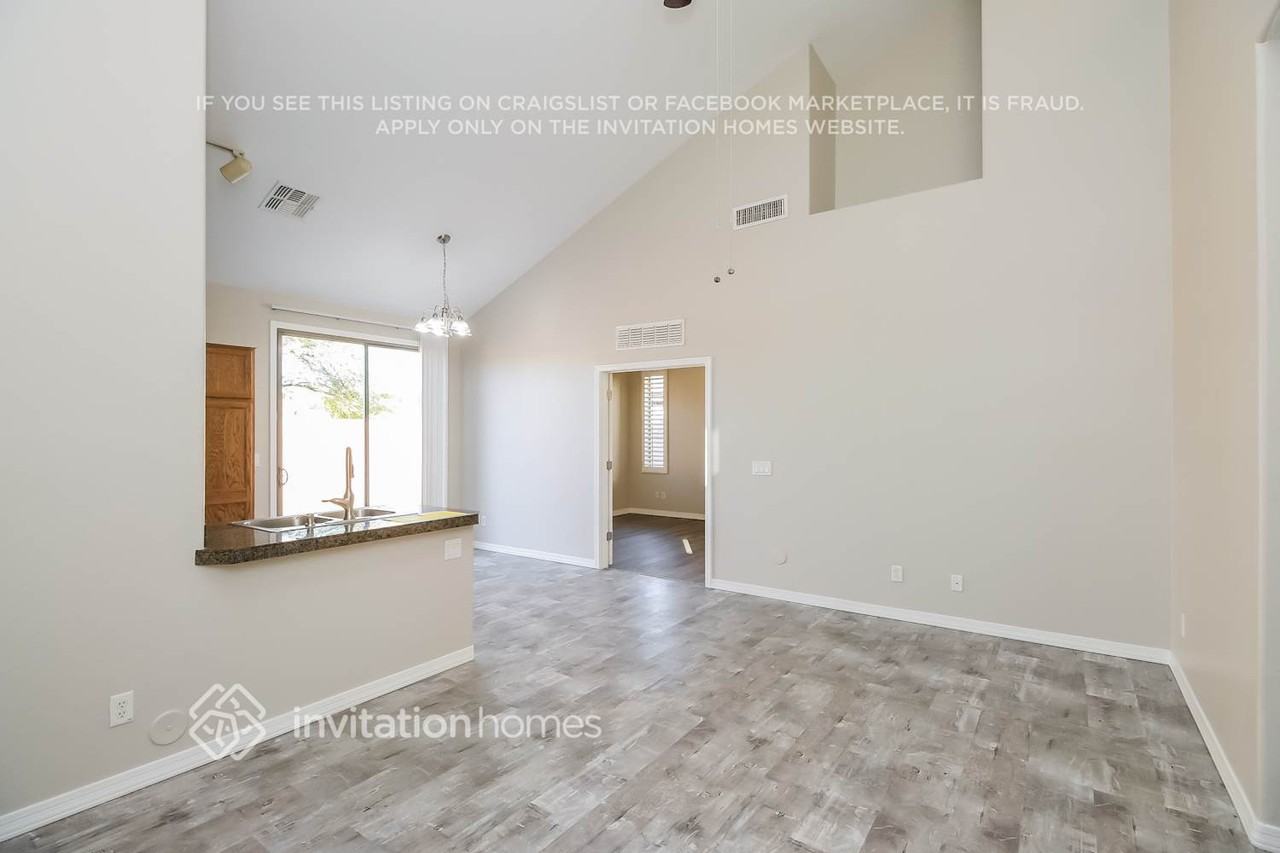 9912 E Escondido Ave - Photo 3 of 16