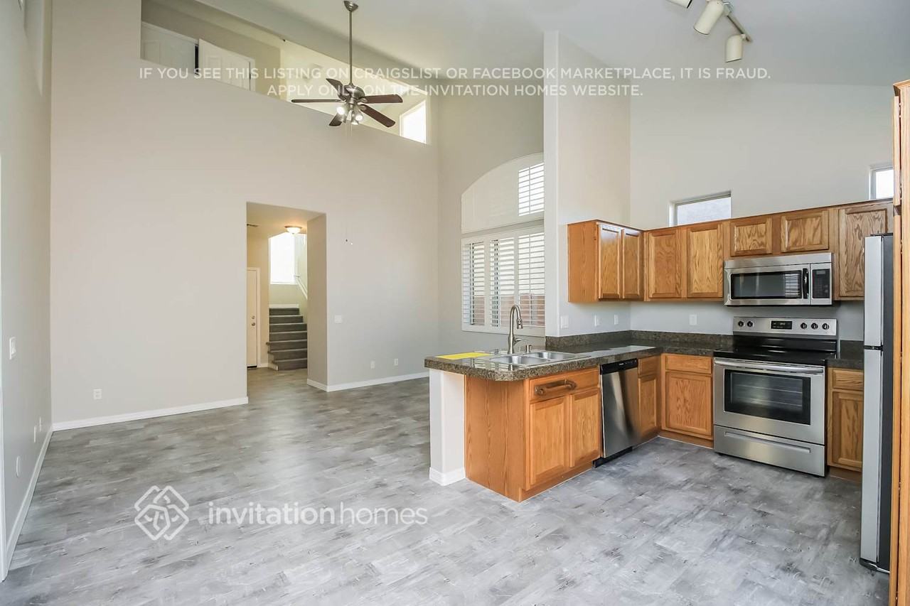 9912 E Escondido Ave - Photo 4 of 16