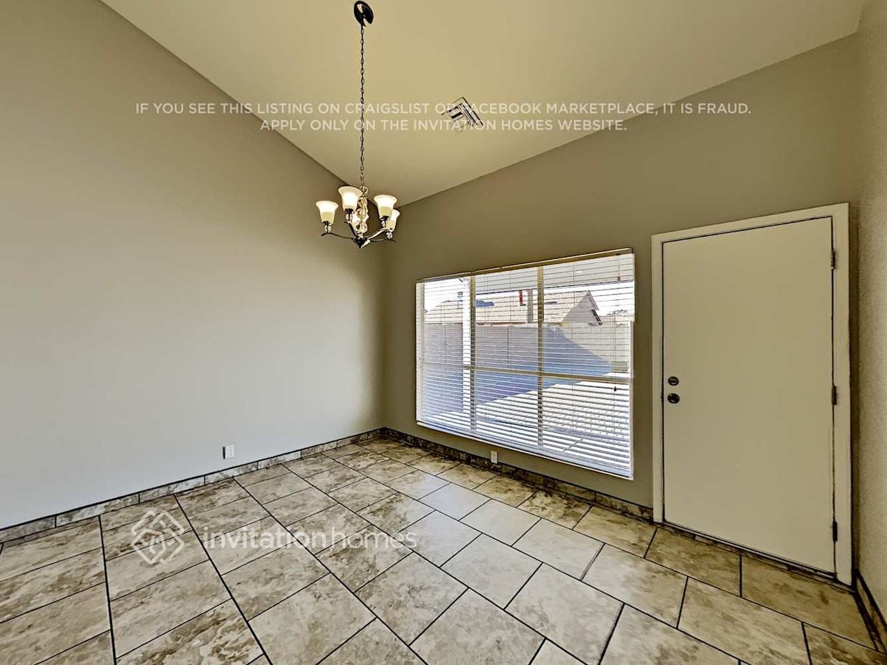 7141 W Paradise Dr - Photo 4 of 16