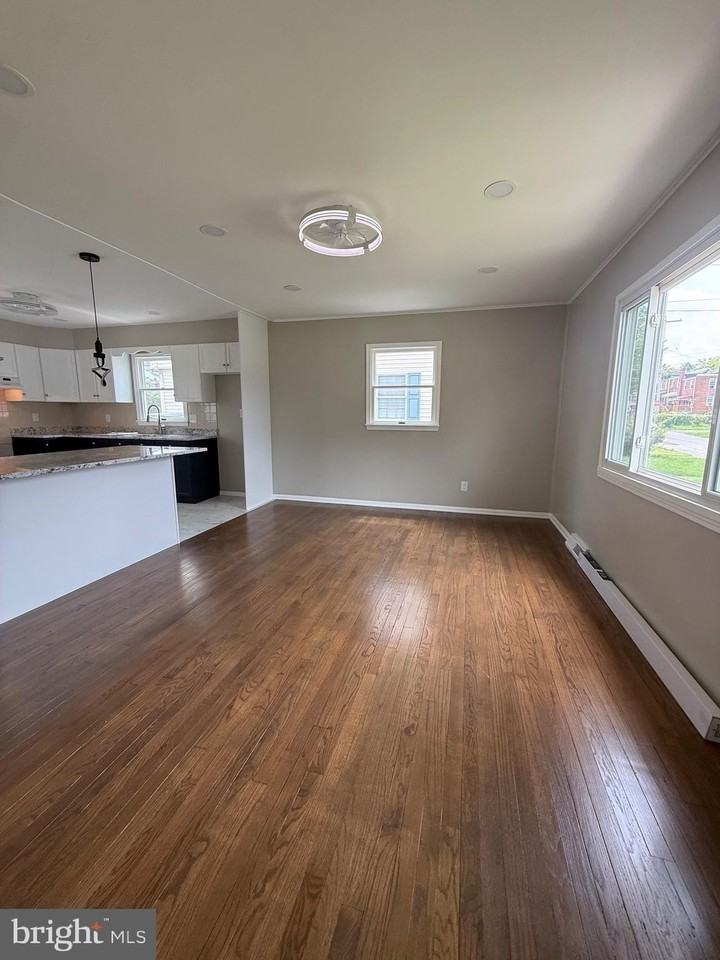 1234 Kahler Ave - Photo 5 of 14