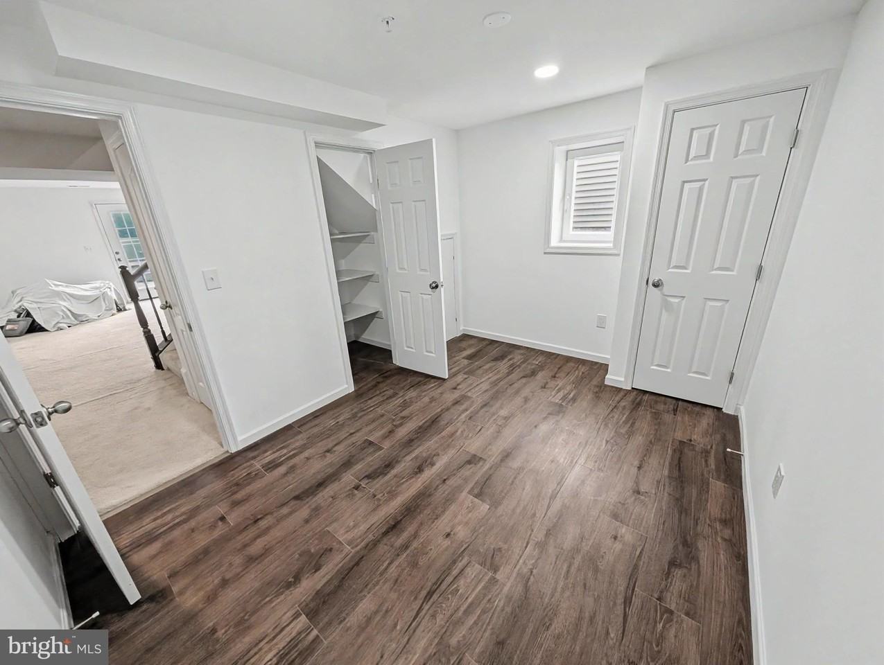 6515 Langbrooke Ct - Photo 5 of 8
