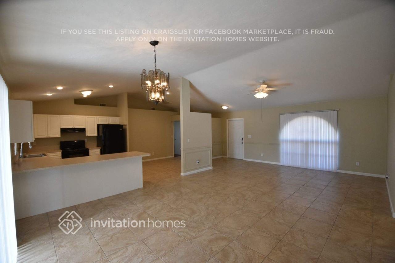 214 Se 5th Pl - Photo 5 of 14