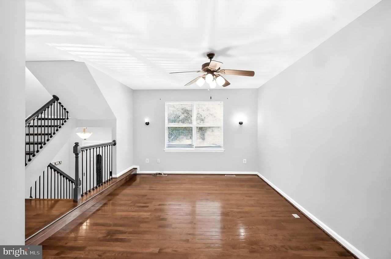 1731 Forest Park Dr - Photo 3 of 15
