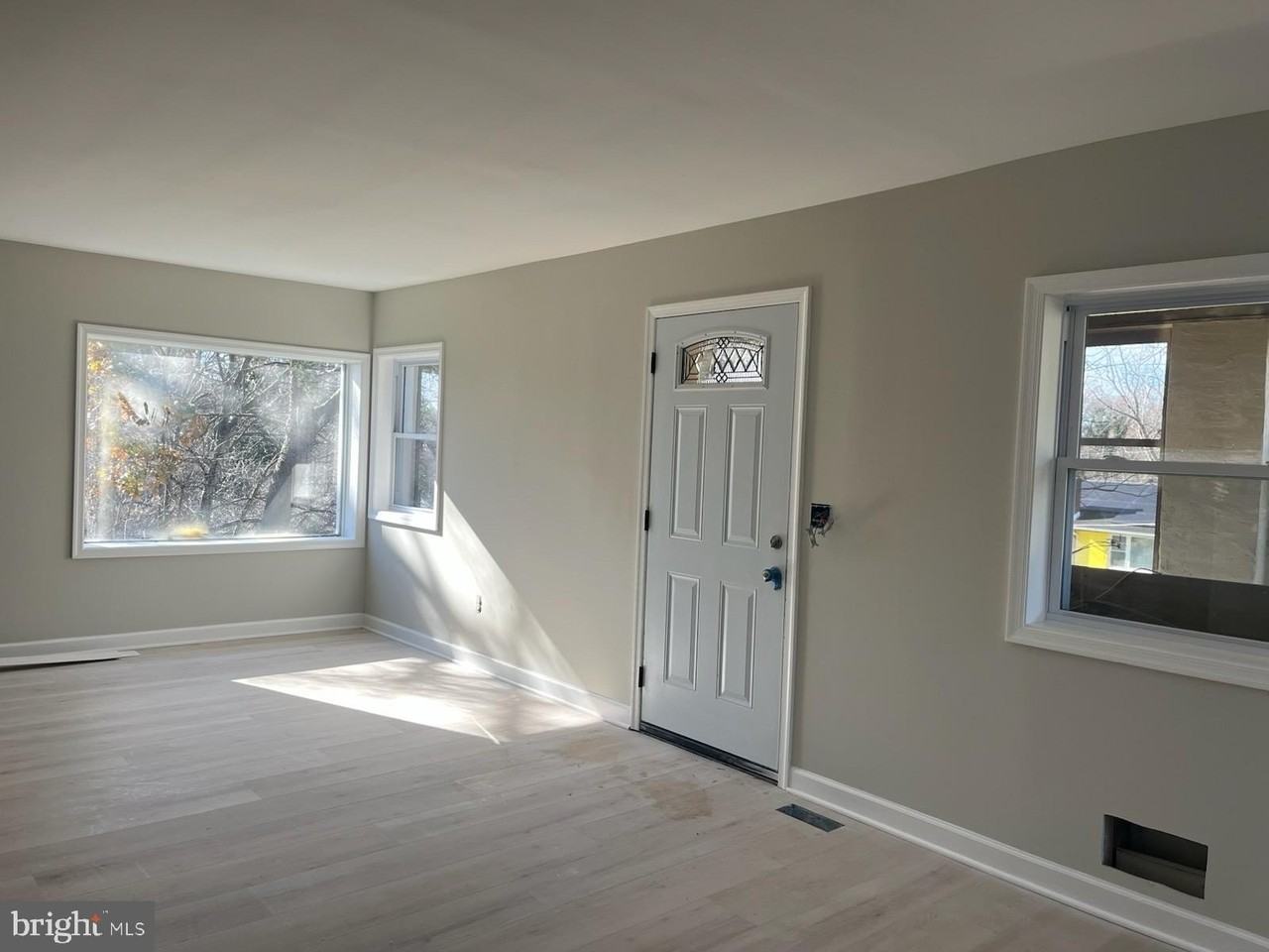 5100 Suitland Rd - Photo 3 of 18