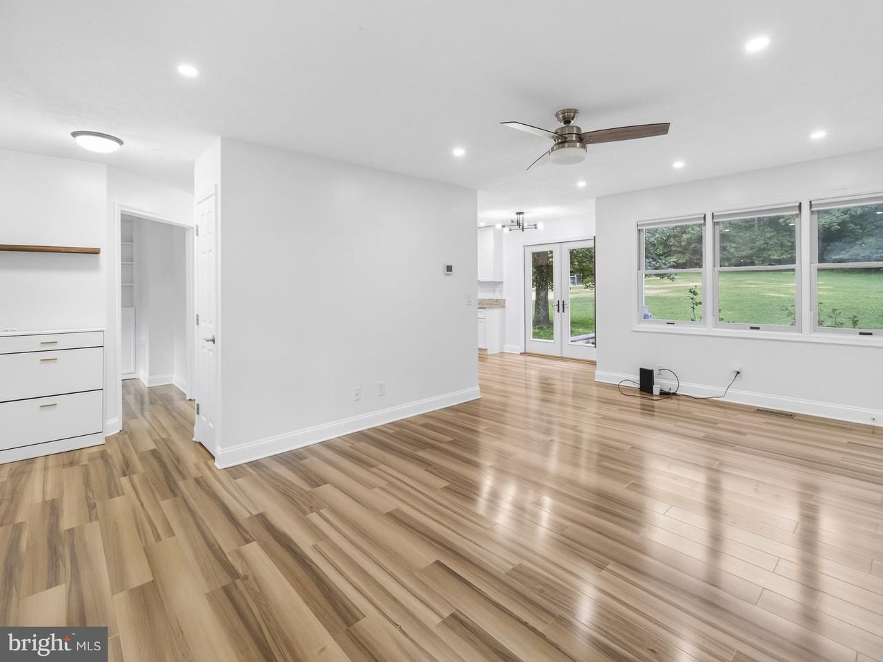43439 Little Cliffs Rd - Photo 5 of 29