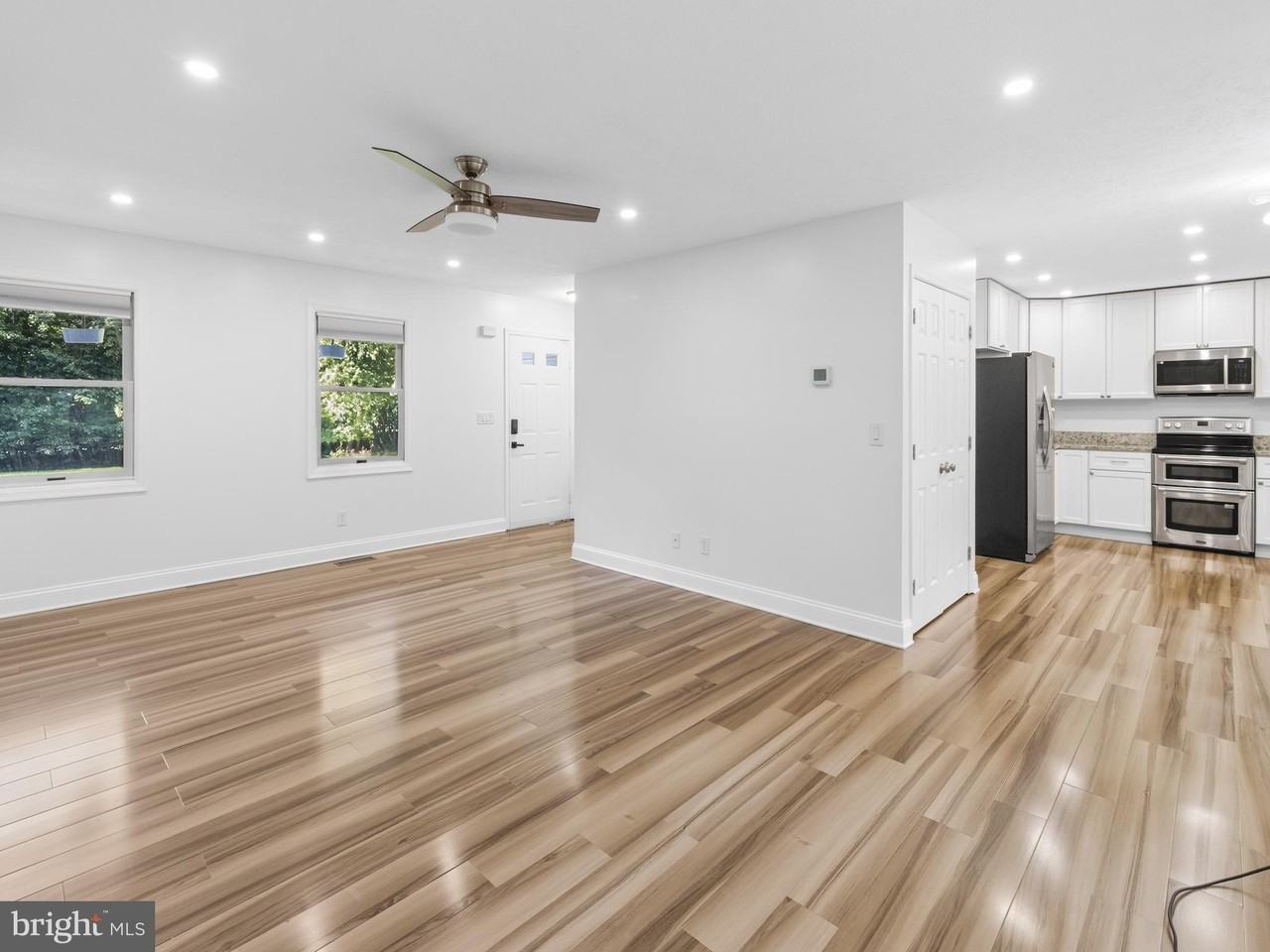 43439 Little Cliffs Rd - Photo 6 of 29