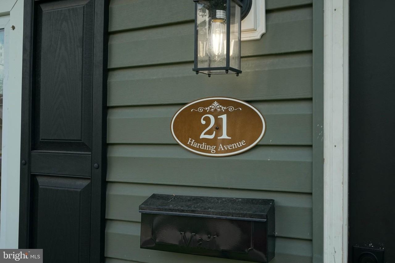 21 & 23 HARDING Avenue - Photo 6 of 43