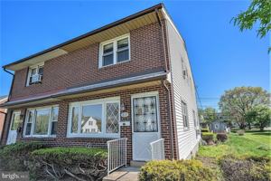 featured image of 819 W 4th St