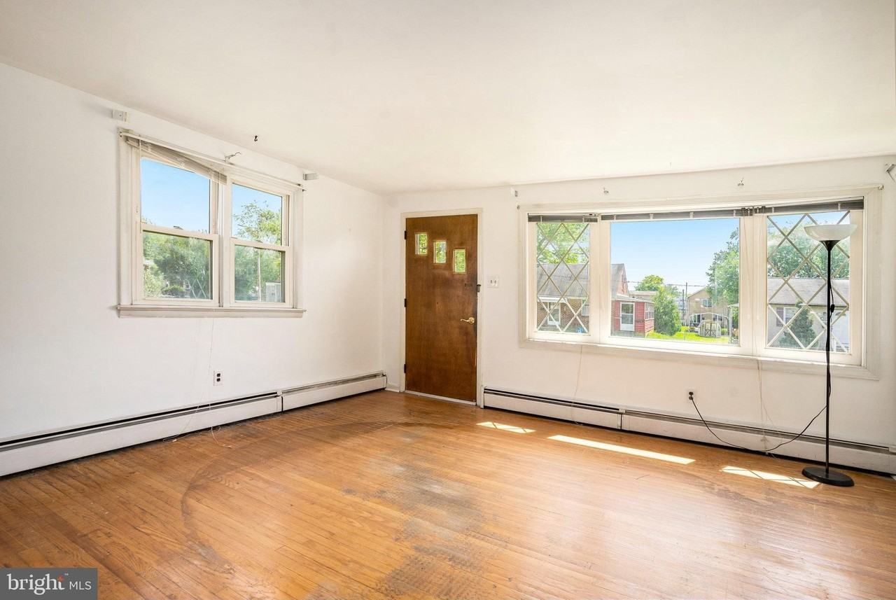 819 W 4th St - Photo 5 of 35