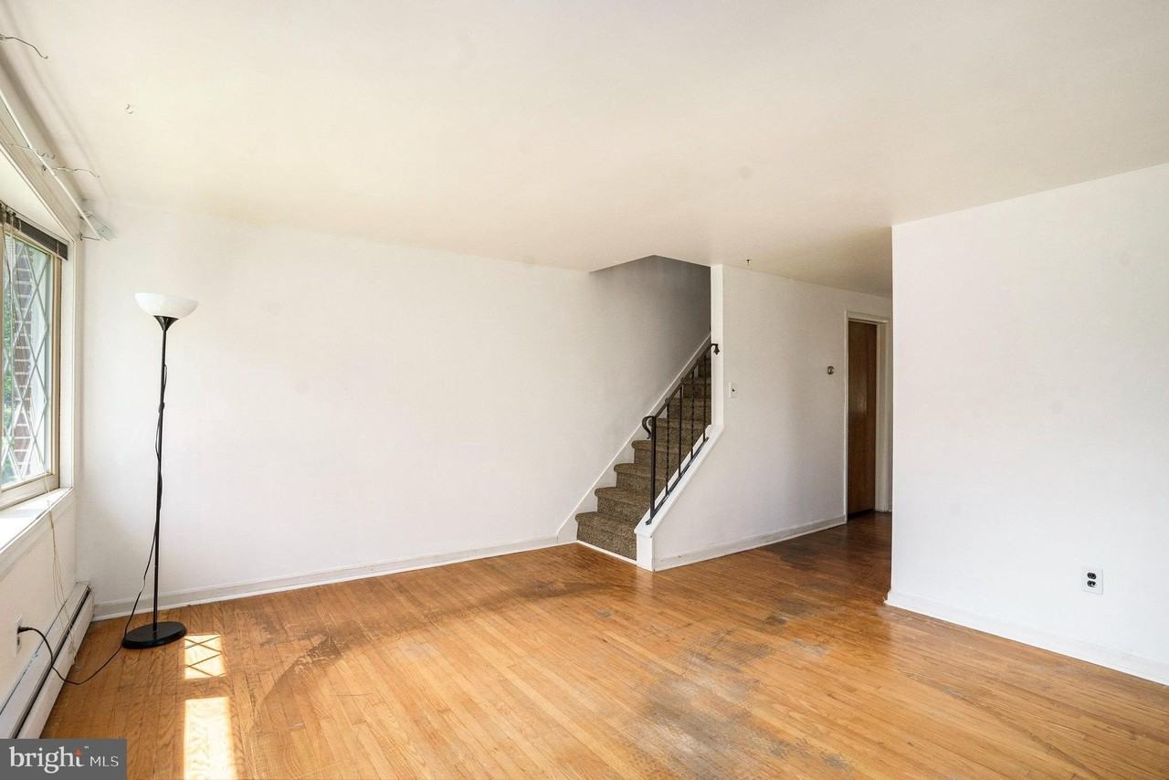 819 W 4th St - Photo 6 of 35