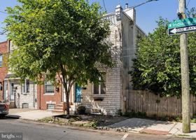 featured image of 2426 E Indiana Ave