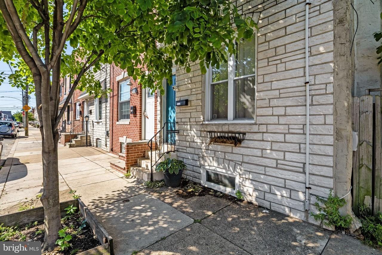 2426 E Indiana Ave - Photo 3 of 29