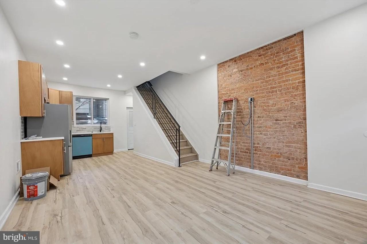 2615 Earp St - Photo 2 of 25