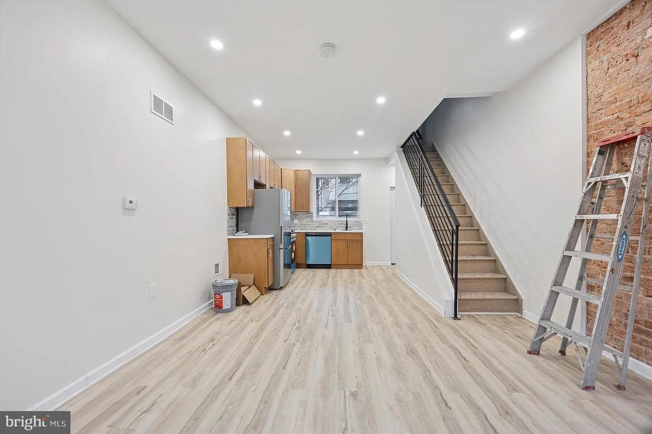 2615 Earp St - Photo 3 of 25