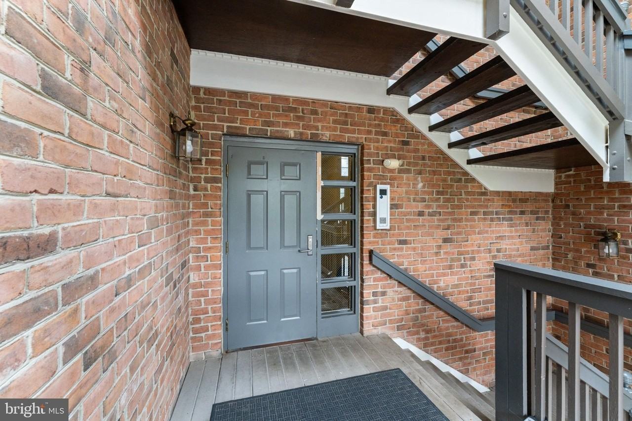 7501 Ashby Ln #J - Photo 2 of 21
