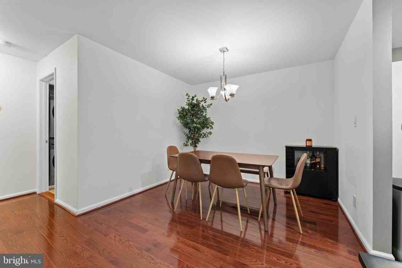 7501 Ashby Ln #J - Photo 6 of 21