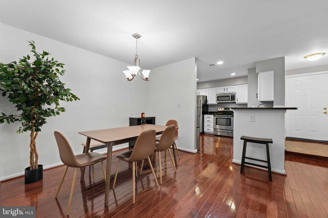 7501 Ashby Ln #J - Photo 7 of 21