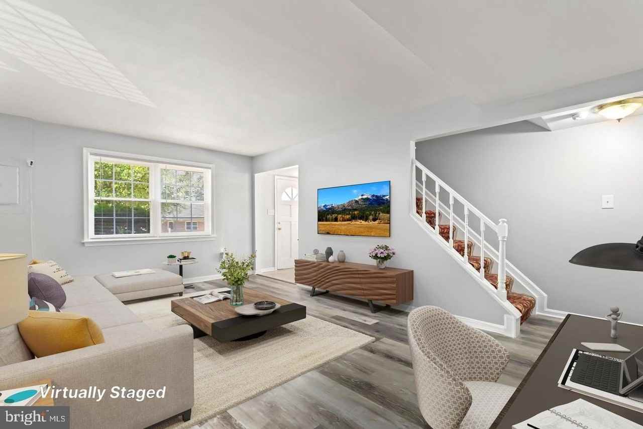 9904 Hagel Cir - Photo 7 of 32