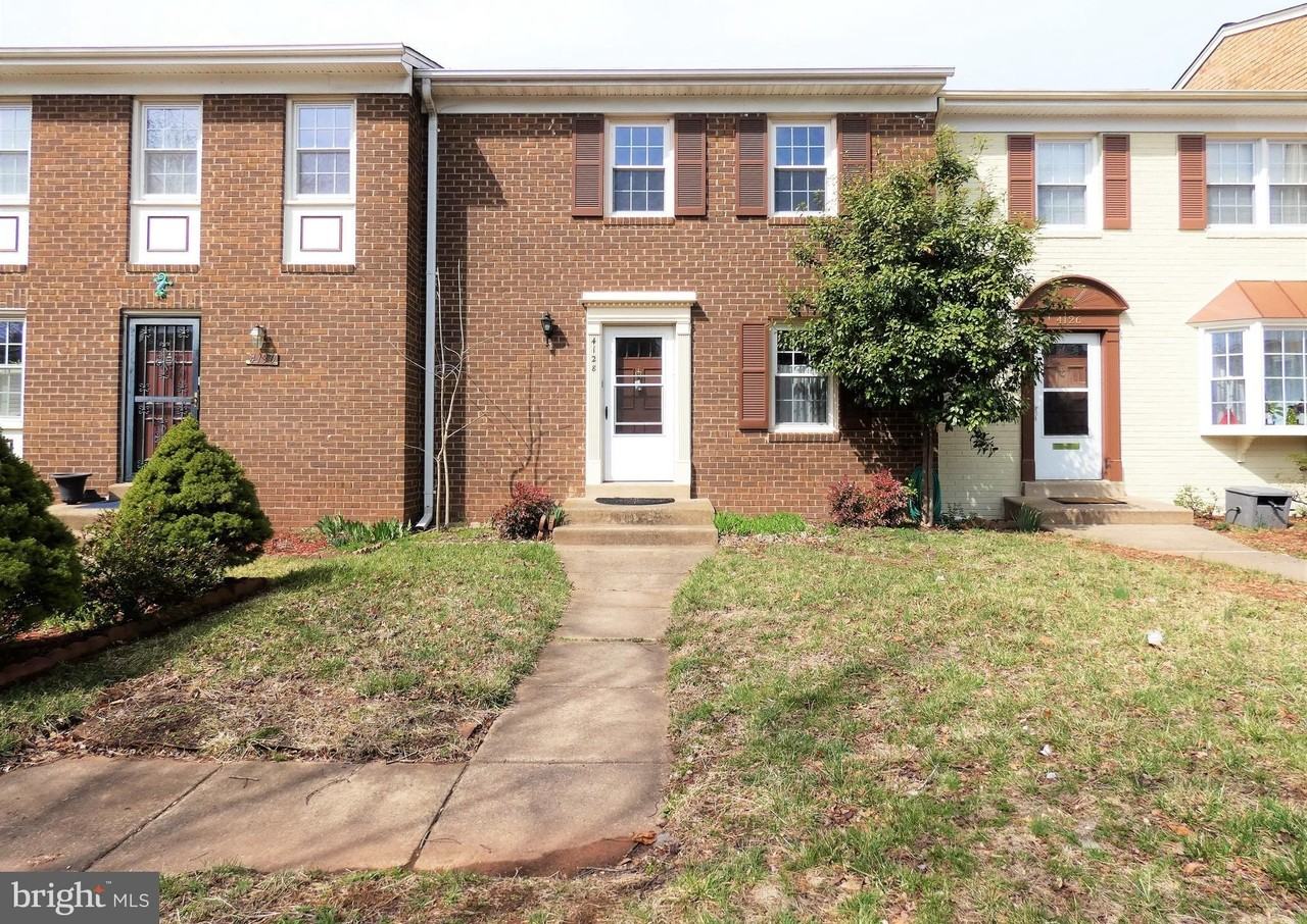 4128 Hamlin Ct - Photo 4 of 50